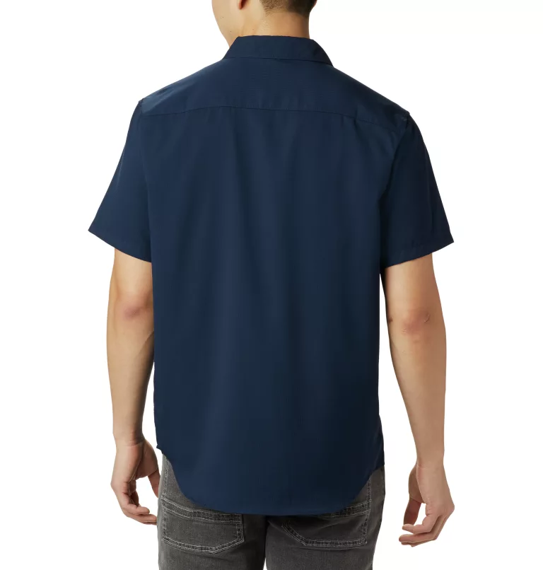 Columbia Men's Utilize II Solid Short Sleeve Shirt - Image 10