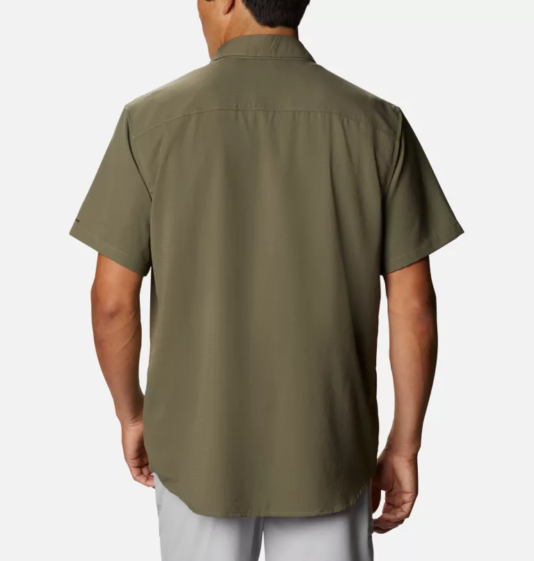 Columbia Men's Utilize II Solid Short Sleeve Shirt - Image 2